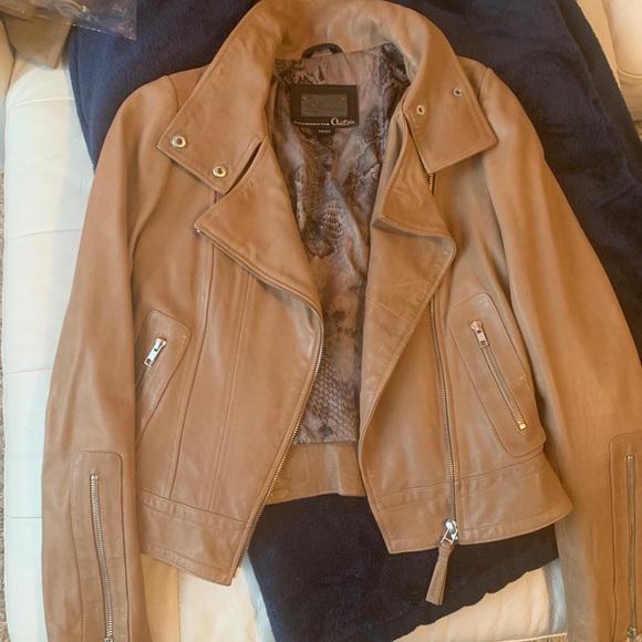 Mackage jacket - Picture 3 of 11